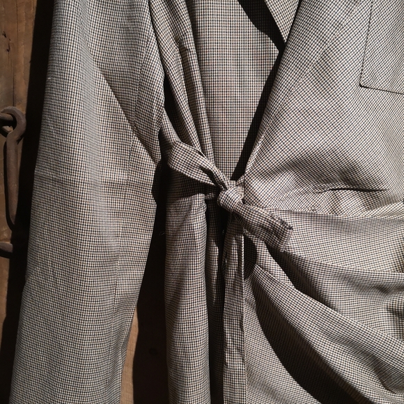 NEW Walter Baker Blazer - Picture 6 of 6